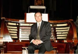 Massimo Nosetti, organista titolare della cattedrale di Torino