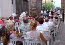 Il concerto aperitivo sotto Porta Santa Maria, uno degli eventi organizzati dall'associazione