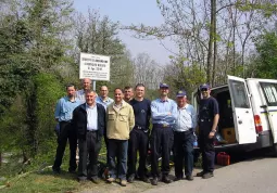 Il Sindaco, Luca Gosso, l'assessore provinciale, Angelo Rosso, e il presidente del Gruppo, Marco Manfrinato, durante le operazioni a San Mauro