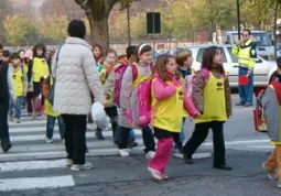 Tutti a piedi, così si arriva a scuola belli svegli....