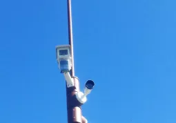 Una delle telecamere ad alta definizione attive 24 ore su 24 posizionate in città