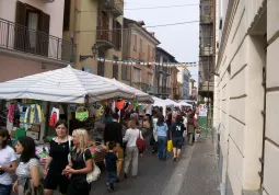 BUSCA EVENTI. Via Umberto I per la Festa del Fiore